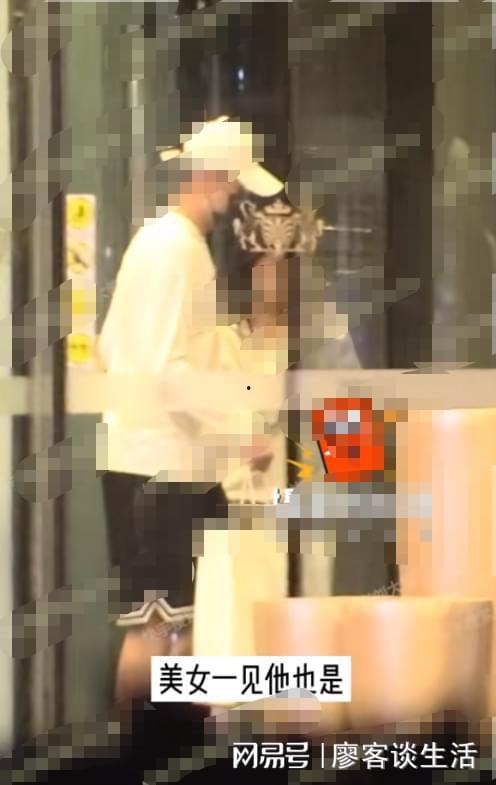 刘大锤爆料塌房男艺人视频,塌房男艺人视频曝光,娱乐圈再掀风波 第1张 刘大锤爆料塌房男艺人视频,塌房男艺人视频曝光,娱乐圈再掀风波 第1张